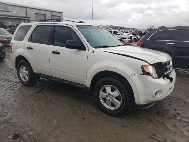 1FMCU0C71CKA03522 - 2012 FORD ESCAPE XLS WHITE photo 4