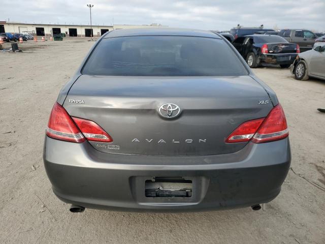 4T1BK36BX6U116106 - 2006 TOYOTA AVALON XL GRAY photo 6