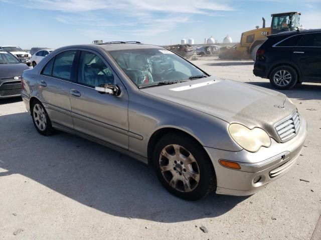 WDBRF81J85F669311 - 2005 MERCEDES-BENZ C 240 4MATIC TAN photo 4