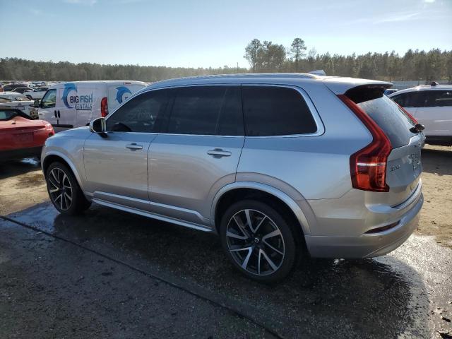 YV4A221K5N1778304 - 2022 VOLVO XC90 T6 MOMENTUM SILVER photo 2