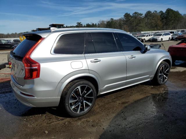 YV4A221K5N1778304 - 2022 VOLVO XC90 T6 MOMENTUM SILVER photo 3