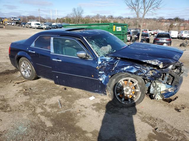 2C3AA63H25H500223 - 2005 CHRYSLER 300C BLUE photo 4