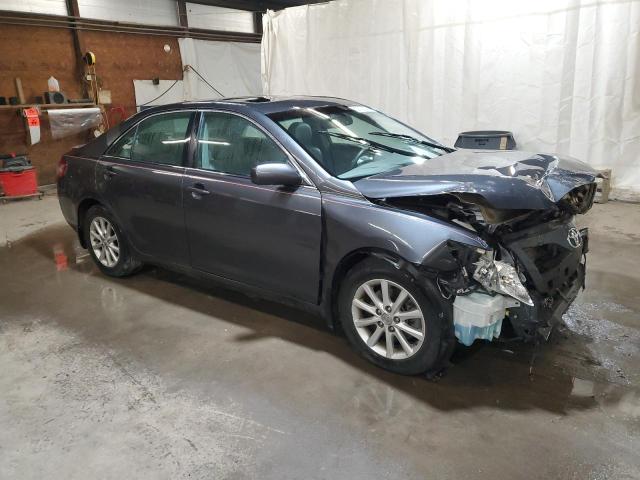 4T1BK3EK5BU615794 - 2011 TOYOTA CAMRY SE ნაცრისფერი ფოტო 4