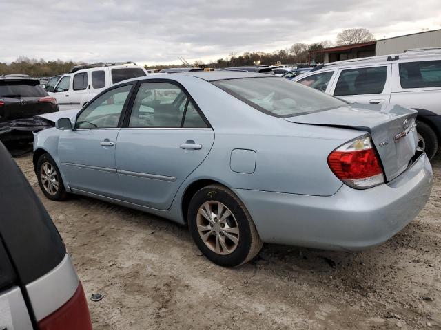 4T1BF32K65U599134 - 2005 TOYOTA CAMRY LE BLUE photo 2