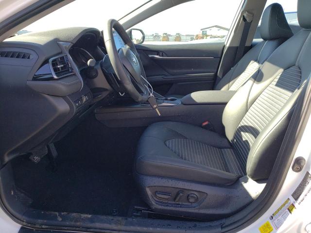 4T1G11AK5RU860303 - 2024 TOYOTA CAMRY SE NIGHT SHADE WHITE photo 7