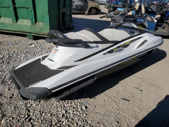 YAMA1343C717 - 2017 YAMAHA JETSKI WHITE photo 4