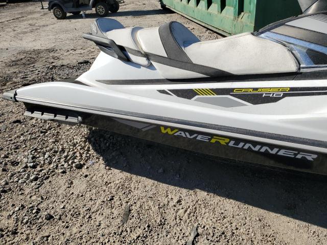 YAMA1343C717 - 2017 YAMAHA JETSKI WHITE photo 9