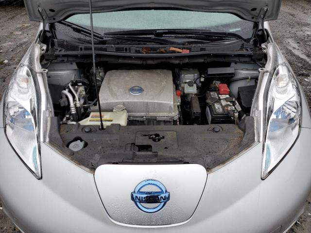 1N4AZ0CP8DC410011 - 2013 NISSAN LEAF S SILVER photo 11