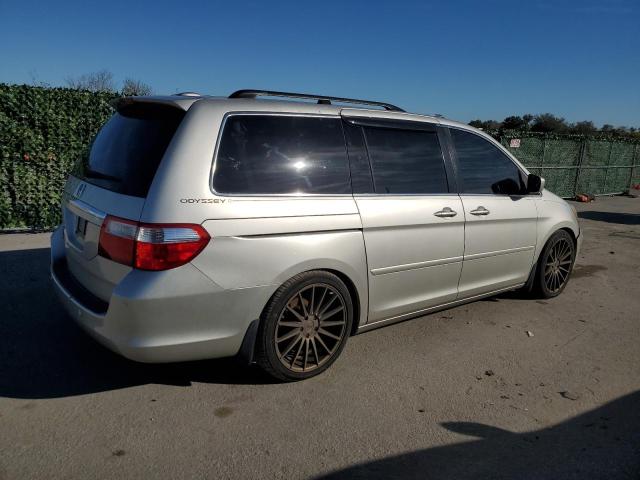 5FNRL38886B025023 - 2006 HONDA ODYSSEY TOURING SILVER photo 3