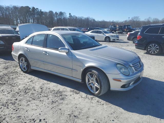 WDBUF76J84A469215 - 2004 MERCEDES-BENZ E 55 AMG SILVER photo 4