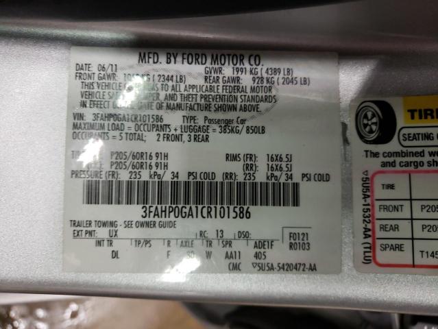 3FAHP0GA1CR101586 - 2012 FORD FUSION S SILVER photo 12