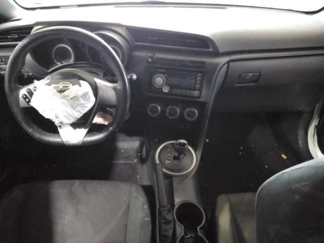 JTKJF5C70B3001801 - 2011 TOYOTA SCION TC 白色 照片 8