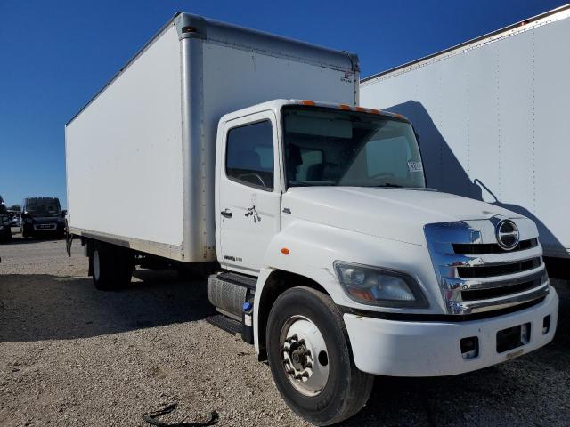 5PVNE8JV2H4S55401 - 2017 HINO 258/268 WHITE photo 1