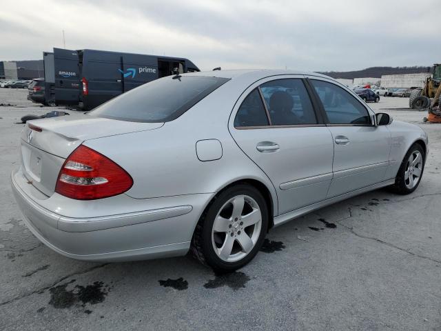 WDBUF70J35A688786 - 2005 MERCEDES-BENZ E 500 SILVER photo 3