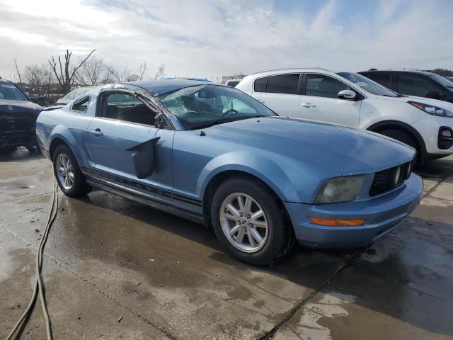 1ZVFT80N475207240 - 2007 FORD MUSTANG BLUE photo 4