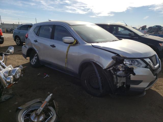 JN8AT2MT7HW401179 - 2017 NISSAN ROGUE S SILVER photo 4