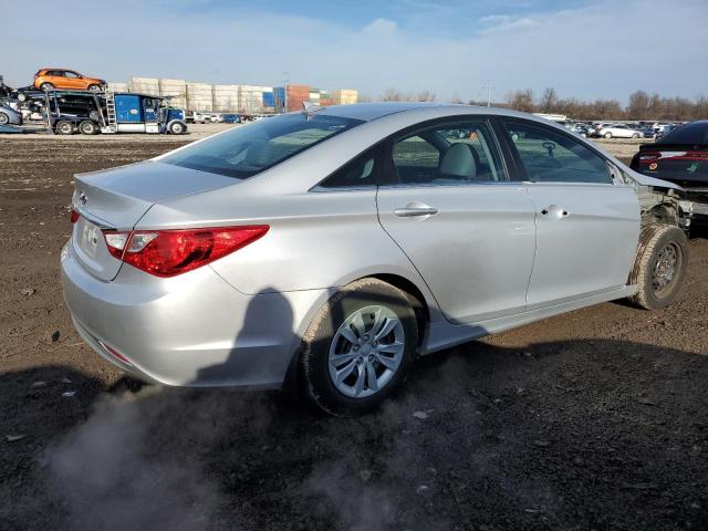 5NPEB4AC0CH469399 - 2012 HYUNDAI SONATA GLS SILVER photo 3