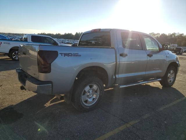 5TFDW54149X090984 - 2009 TOYOTA TUNDRA CREWMAX GRAY photo 3