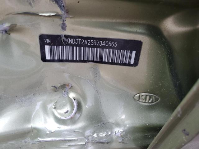 KNDJT2A25B7340665 - 2011 KIA SOUL + GREEN photo 12
