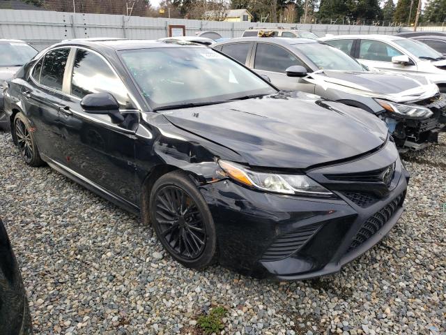 4T1G11AK3LU964277 - 2020 TOYOTA CAMRY SE BLACK photo 4