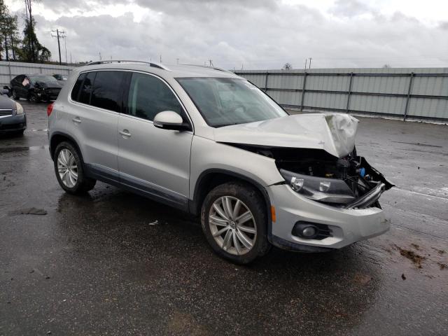 WVGBV7AX6DW515775 - 2013 VOLKSWAGEN TIGUAN S SILVER photo 4