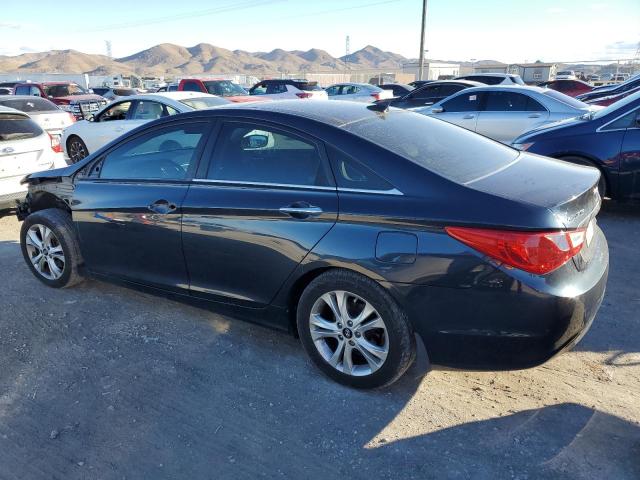 5NPEC4AC8DH678386 - 2013 HYUNDAI SONATA SE BLUE photo 2