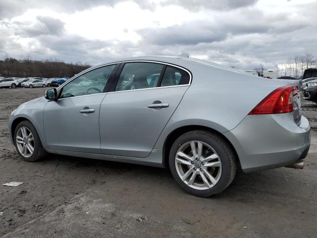 YV1612FH9D2183886 - 2013 VOLVO S60 T5 SILVER photo 2