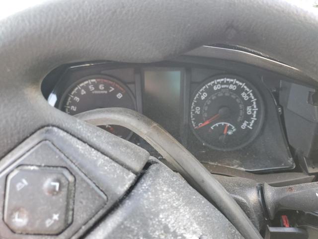 5TFAX5GN8JX130874 - 2018 TOYOTA TACOMA DOUBLE CAB Սպիտակ լուսանկար 9