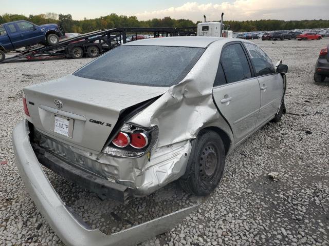 4T1BE32K94U381058 - 2004 TOYOTA CAMRY LE GRAY photo 4