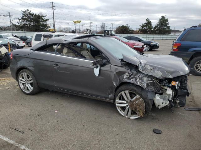 WVWFW8AH8DV001501 - 2013 VOLKSWAGEN EOS LUX 黑色 照片 4