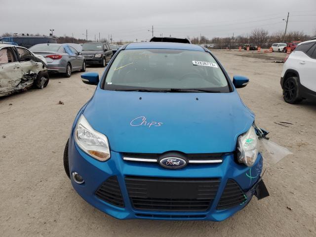 1FADP3K29EL370887 - 2014 FORD FOCUS SE BLUE photo 5