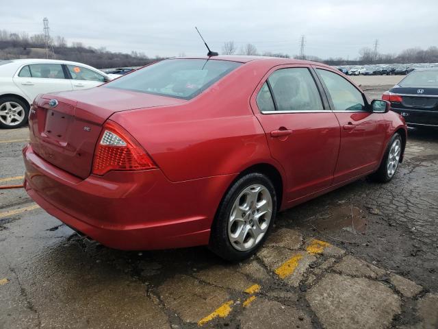 3FAHP0HA3BR115048 - 2011 FORD FUSION SE RED photo 3