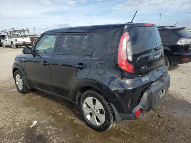 KNDJN2A29F7163702 - 2015 KIA SOUL BLACK photo 2