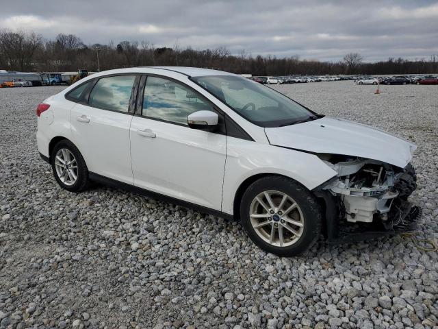 1FADP3F25GL381933 - 2016 FORD FOCUS SE WHITE photo 4