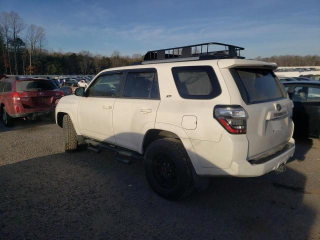 JTEZU5JR8K5207663 - 2019 TOYOTA 4RUNNER SR5 WHITE photo 2