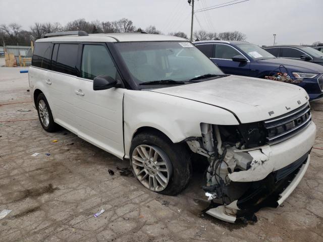 2FMGK5C8XDBD15752 - 2013 FORD FLEX SEL WHITE photo 4