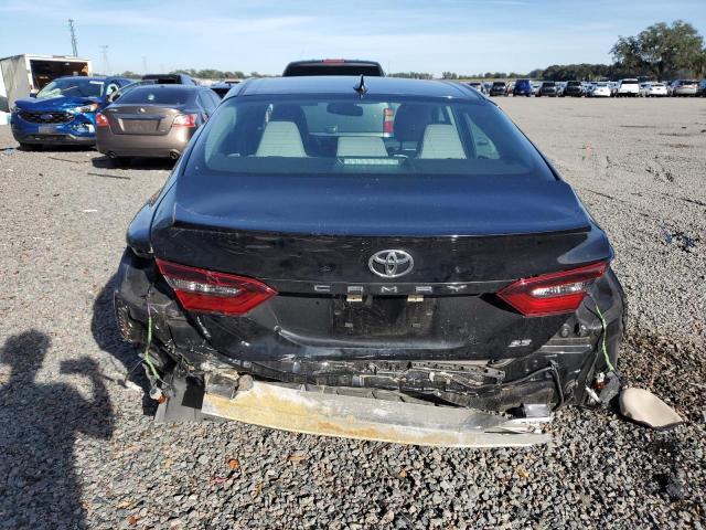 4T1T11AK1MU598433 - 2021 TOYOTA CAMRY SE BLACK photo 6