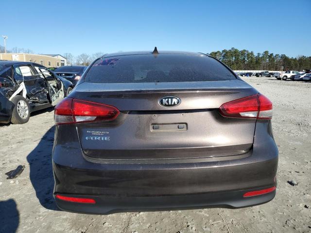 3KPFK4A78JE177590 - 2018 KIA FORTE LX BLACK photo 6