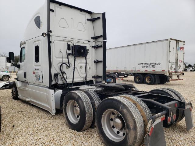 3AKJGLDR6GSGN1829 - 2016 FREIGHTLINER CASCADIA 1 WHITE photo 3