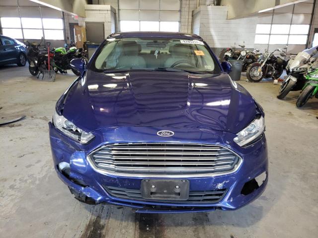 3FA6P0H7XGR255469 - 2016 FORD FUSION SE BLUE photo 5