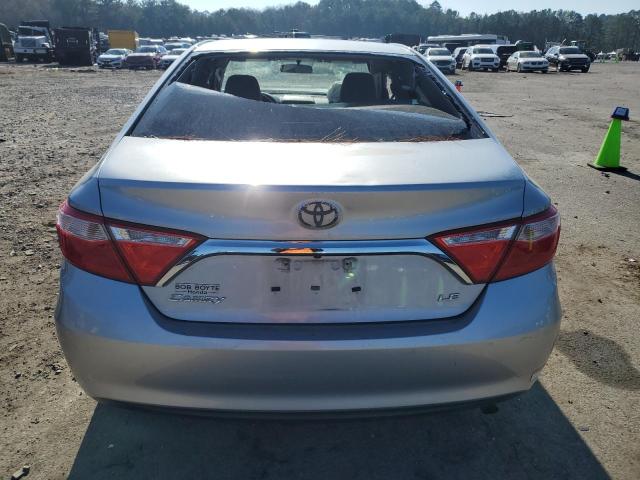 4T1BF1FK4HU759806 - 2017 TOYOTA CAMRY LE SILVER photo 6