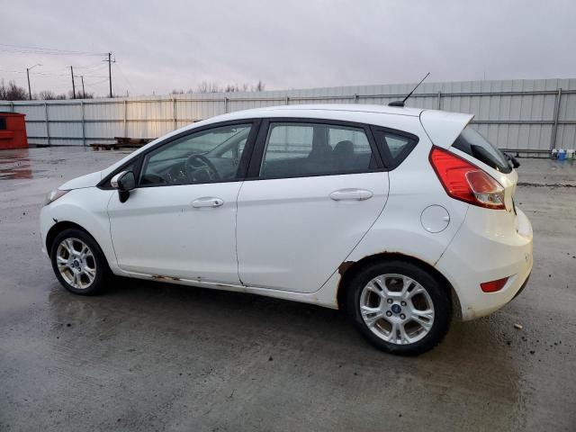 3FADP4EJ4EM141184 - 2014 FORD FIESTA SE WHITE photo 2