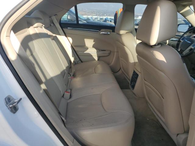 2C3CCARG4DH539138 - 2013 CHRYSLER 300 WHITE photo 10