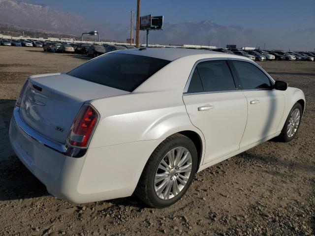 2C3CCARG4DH539138 - 2013 CHRYSLER 300 WHITE photo 3