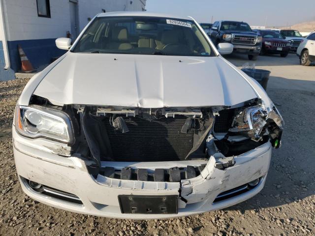 2C3CCARG4DH539138 - 2013 CHRYSLER 300 WHITE photo 5