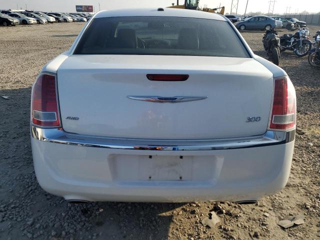 2C3CCARG4DH539138 - 2013 CHRYSLER 300 WHITE photo 6