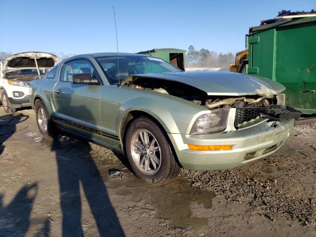 1ZVFT80N455238517 - 2005 FORD MUSTANG GREEN photo 4