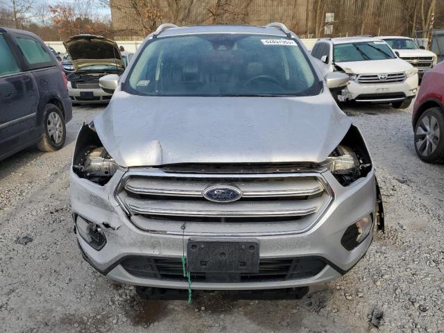 1FMCU9J96KUC42463 - 2019 FORD ESCAPE TITANIUM SILVER photo 5