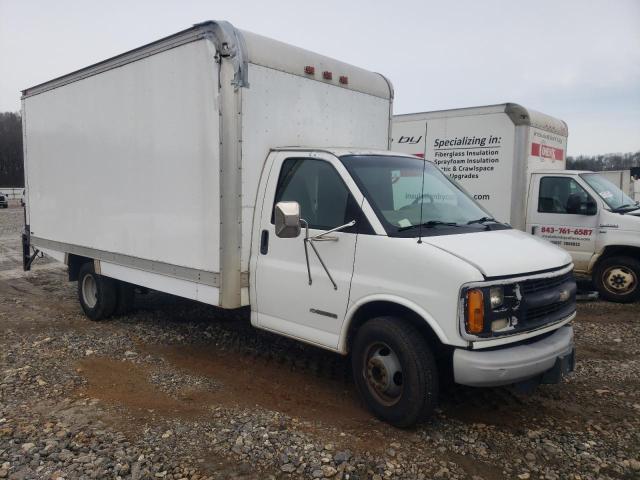 1GBJG31RX21163867 - 2002 CHEVROLET EXPRESS G3 WHITE photo 4