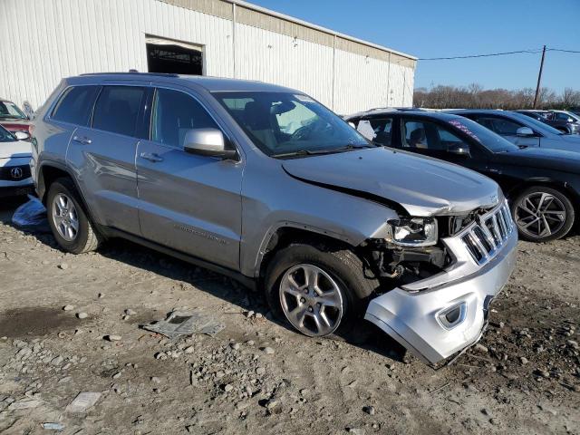 1C4RJEAG5FC100566 - 2015 JEEP GRAND CHER LAREDO ვერცხლისფერი ფოტო 4